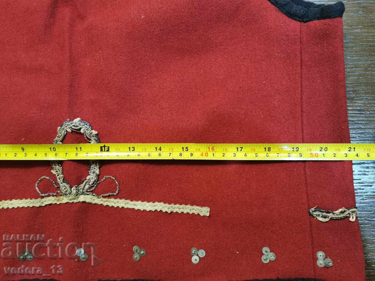 Delivery of FOLK COSTUME - ELEC