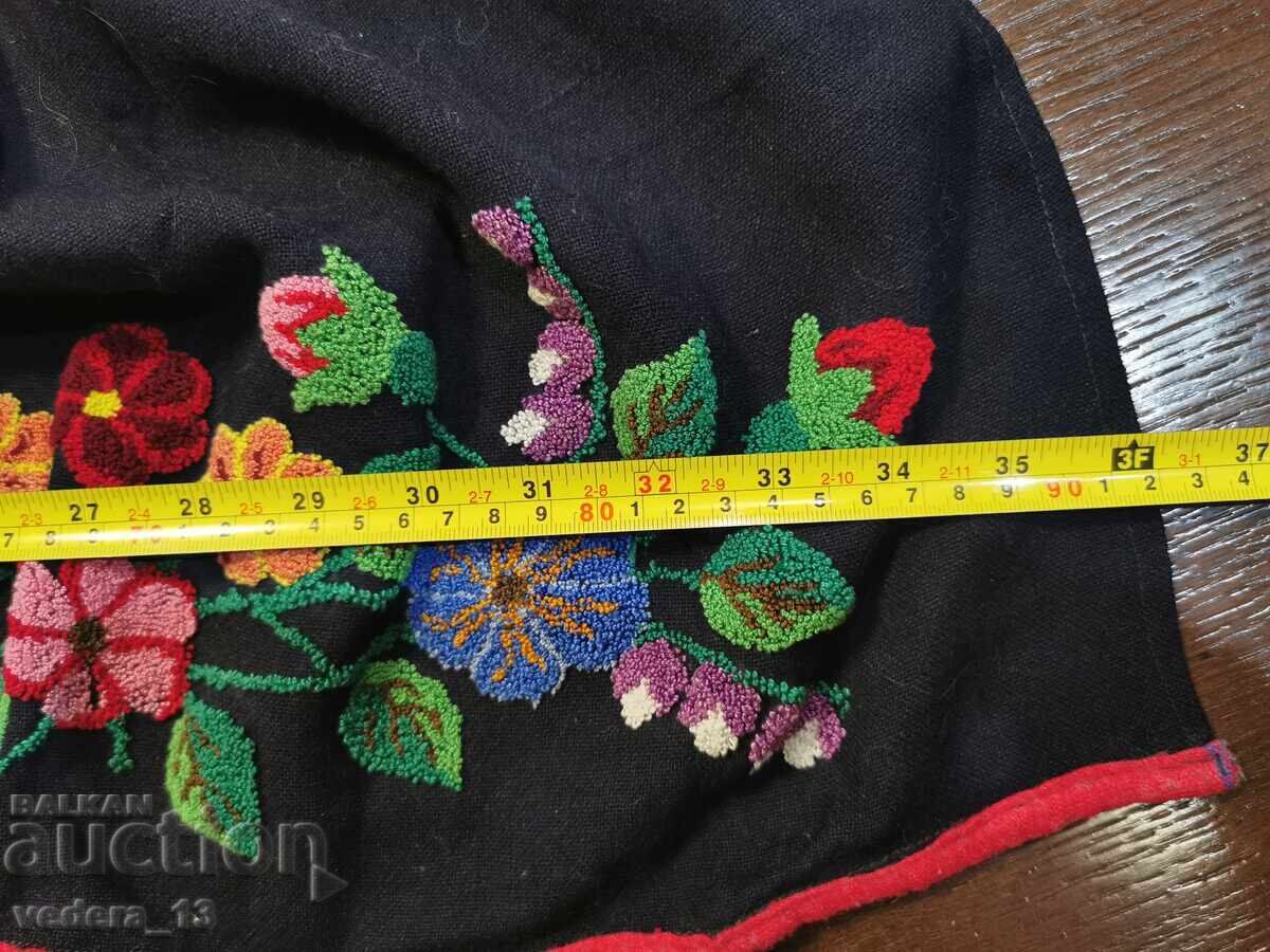 Licitație COSTUME FOLC - ȘORȚUL COPII Licitație COSTUME FOLC - ȘORȚUL COPII