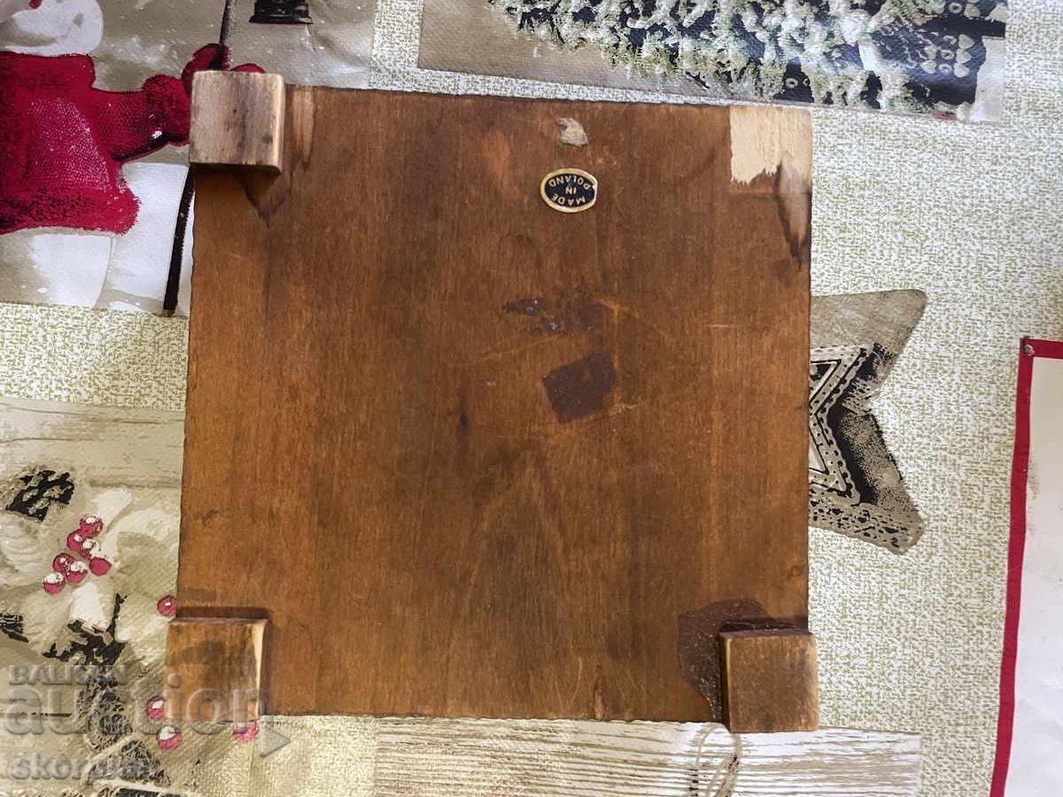 Licitație Cutie veche din lemn Licitație Cutie veche din lemn