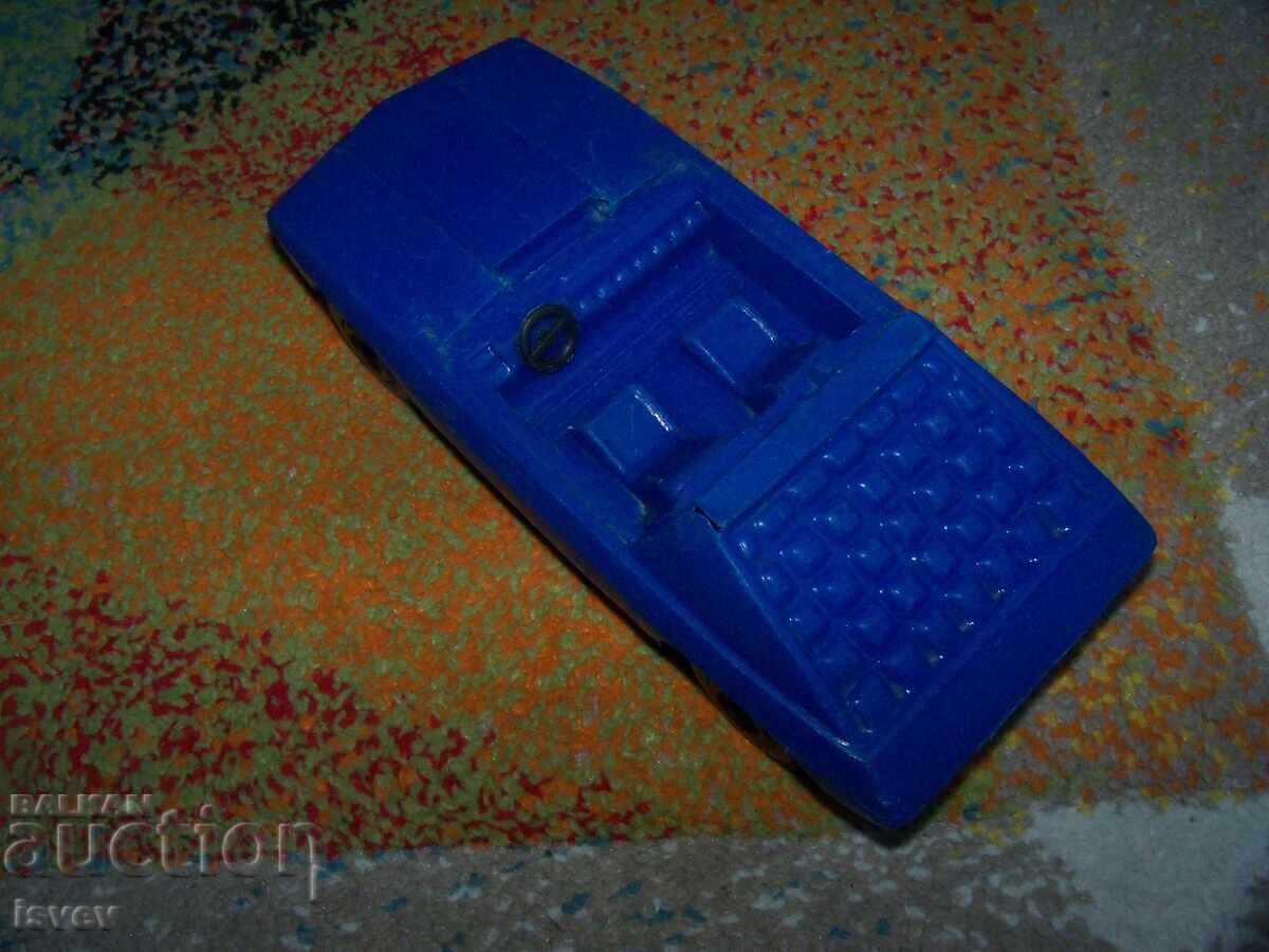 Παλιό πλαστικό καρότσι μπλε, σοσιαλιστικό παιχνίδι με τιμή 10.00 BGN | € 5.11