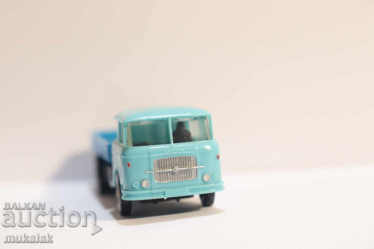 Auction  PERMOT PREFO SKODA H0 1/87 MODEL TOY TRUCK TROLLEY