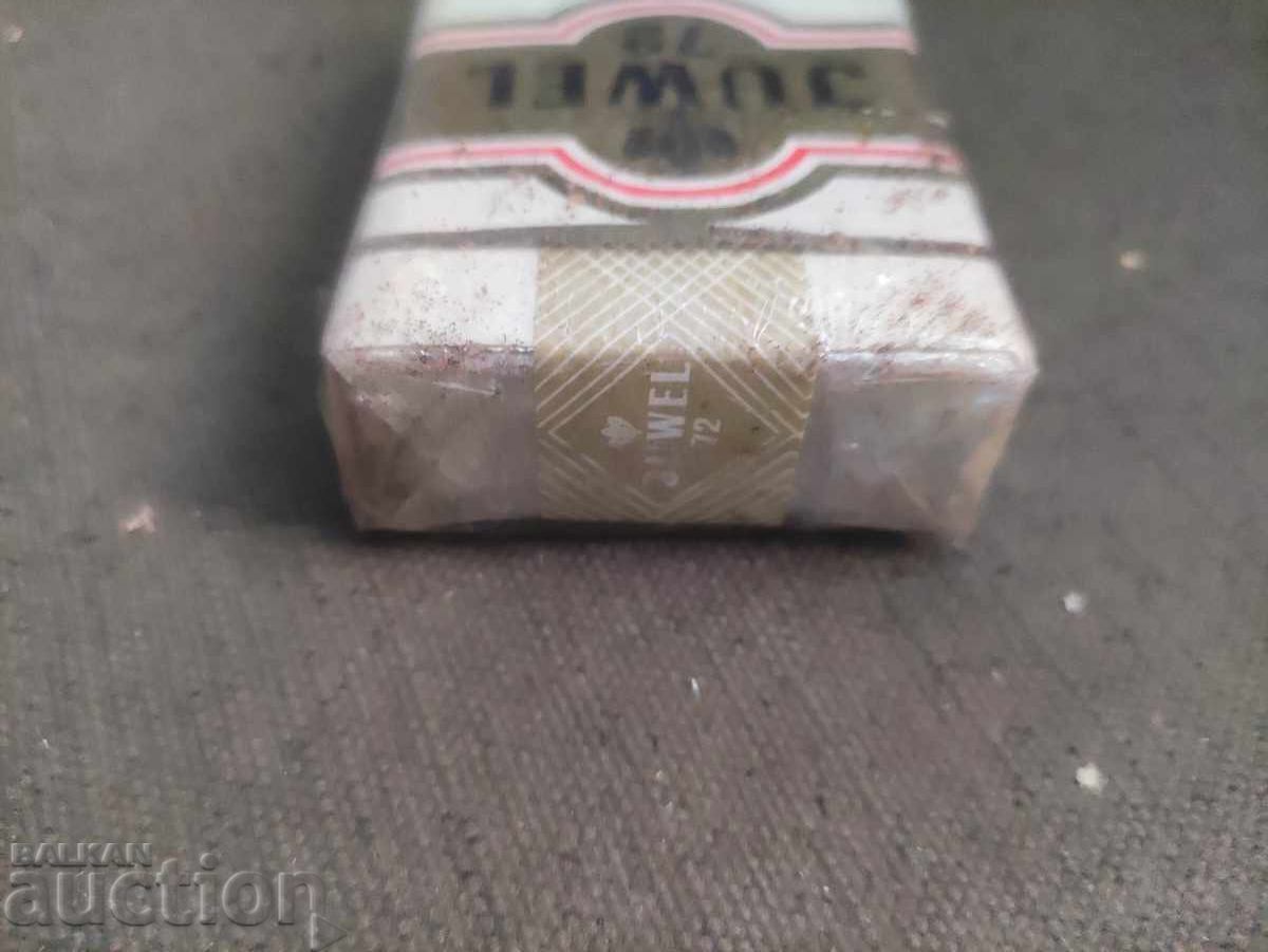 Livrarea Țigări vechi JUWEL Bulgartabag RDG