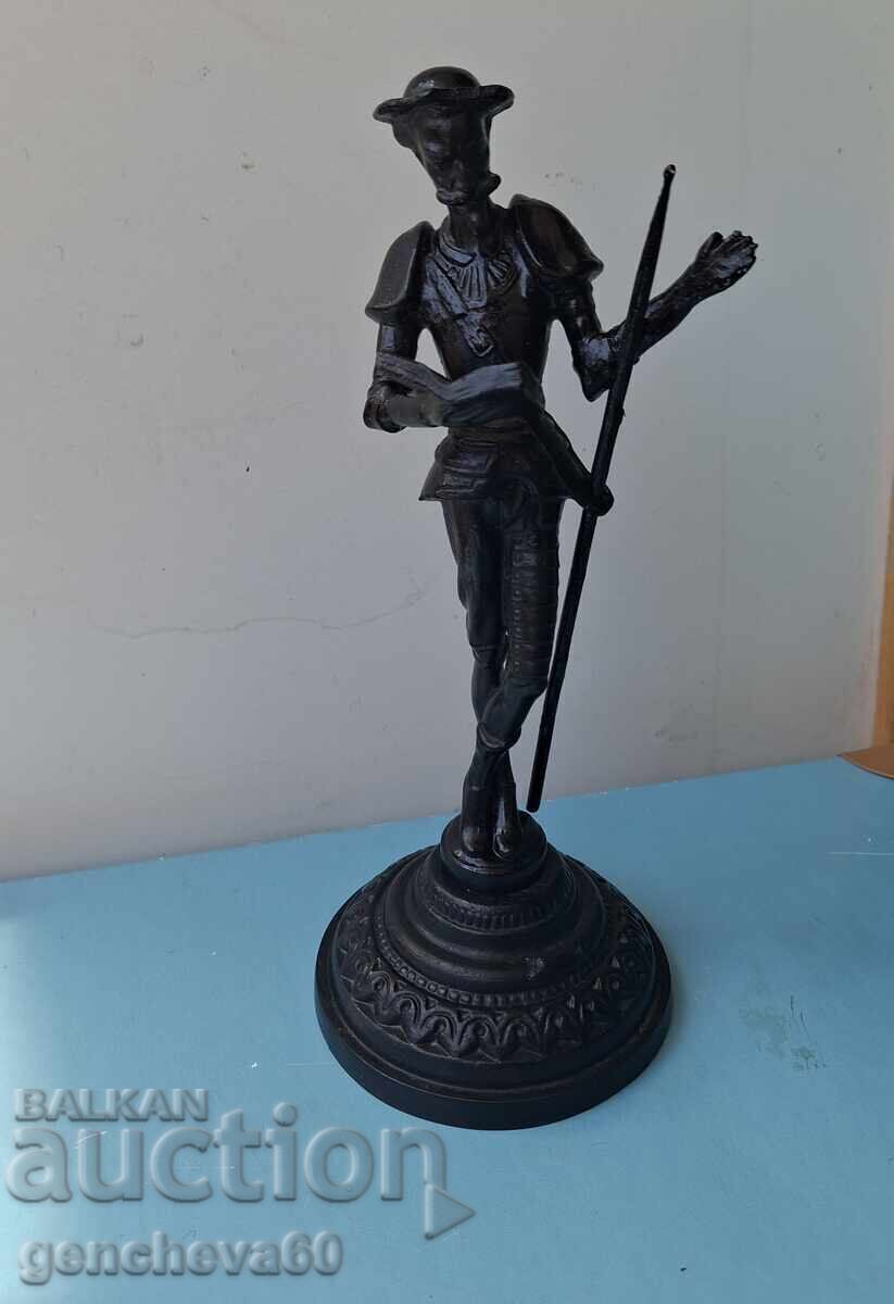 Livrarea Plastică, statuie Don Quijote „Kasli” din fontă 1976, URSS Livrarea Plastică, statuie Don Quijote „Kasli” din fontă 1976, URSS
