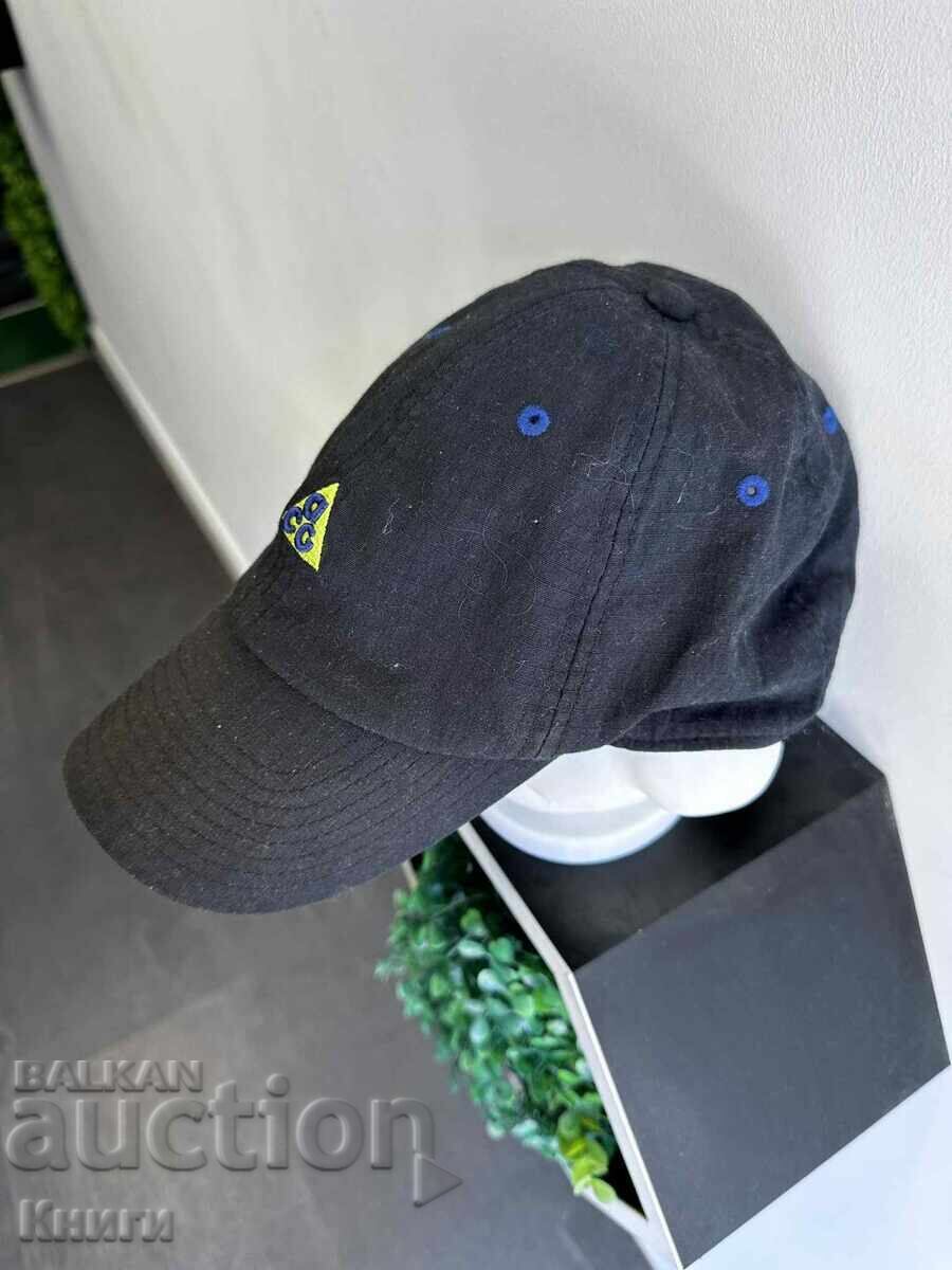 Auction Cap with a visor Auction Cap with a visor