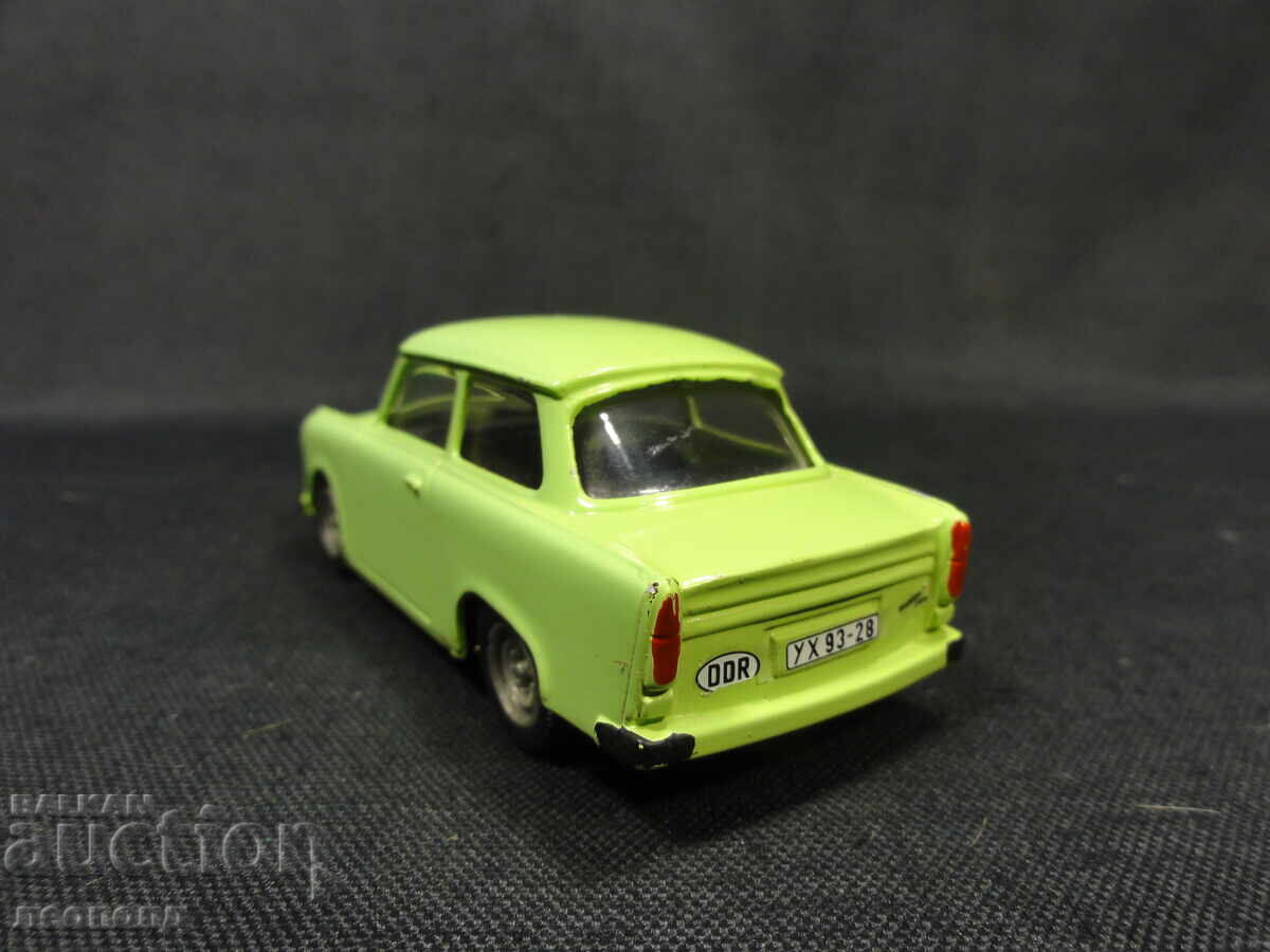 Аукцион 1/43 РЕТРО МЕТАЛНА КОЛИЧКА TRABANT 601 VITESSE PORTUGAL
