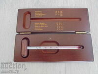 №*8122 Παλιό θερμόμετρο κρασιού - με ξύλινο κουτί