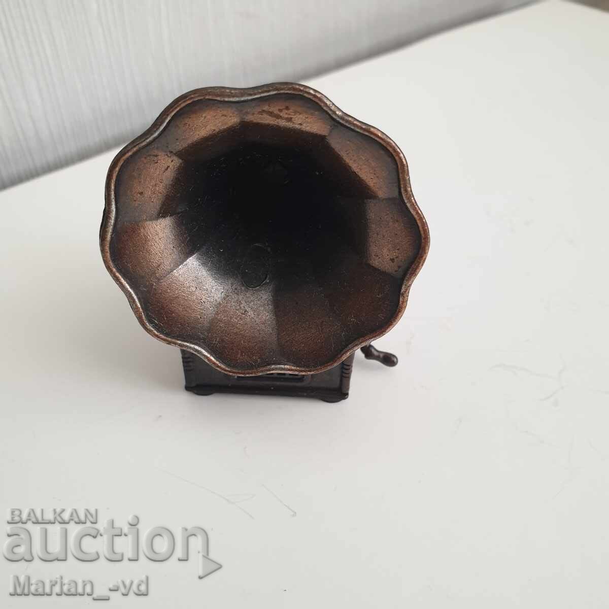 Συλλεκτική μεταλλική ξύστρα με τιμή 20.00 BGN | € 10.23