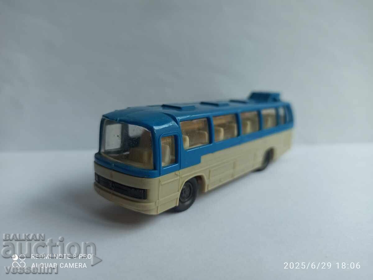 Old toy bus Mercedes 1/87 Greece HO scale