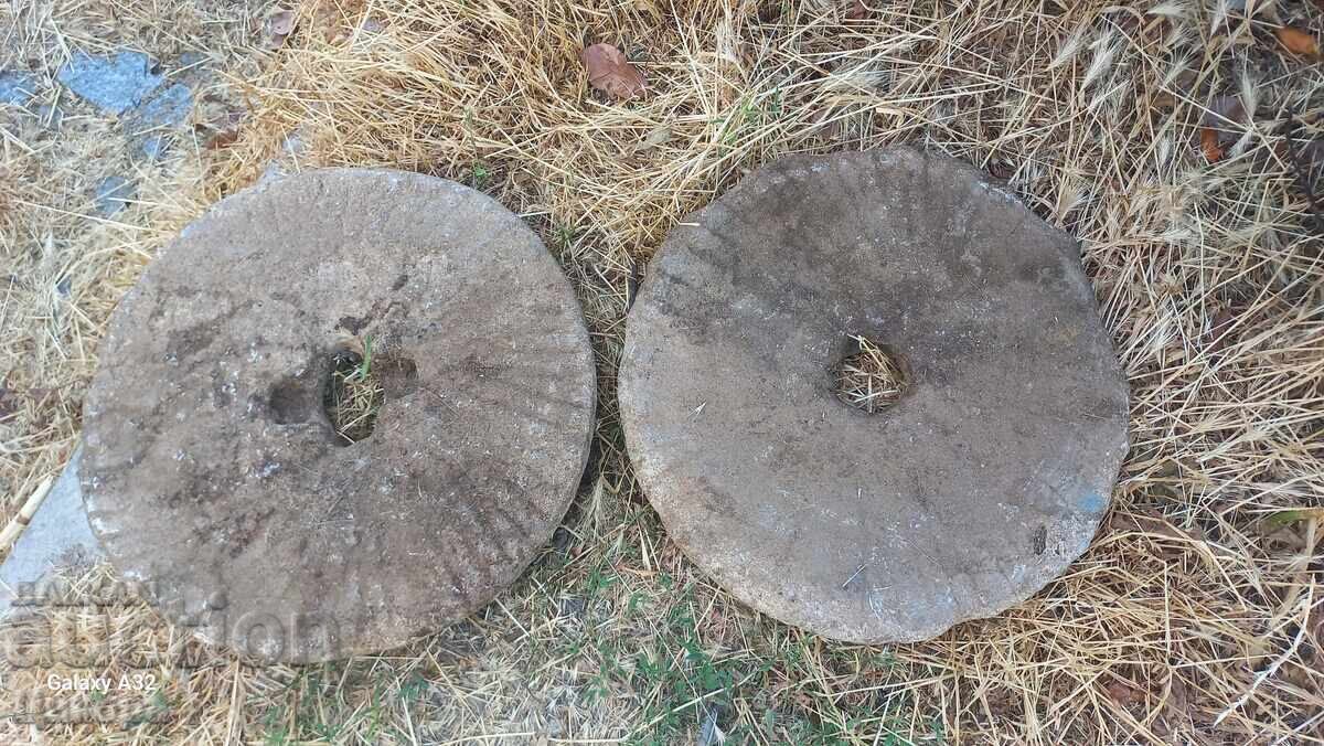 Auction  STAR CHROME-PLATED CHISEL STONE SET