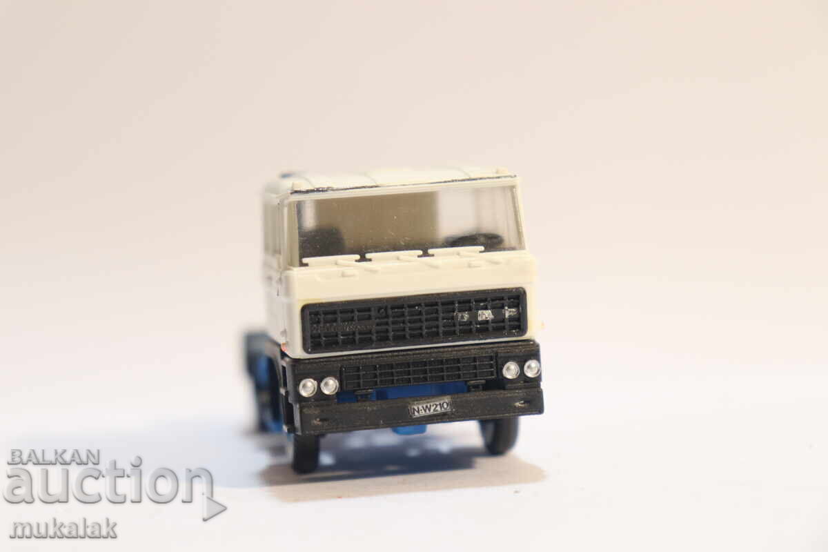 Licitație KIBRI 1:87 H0 DAF CAMION TRACTOR MODEL MAȘINUȚĂ