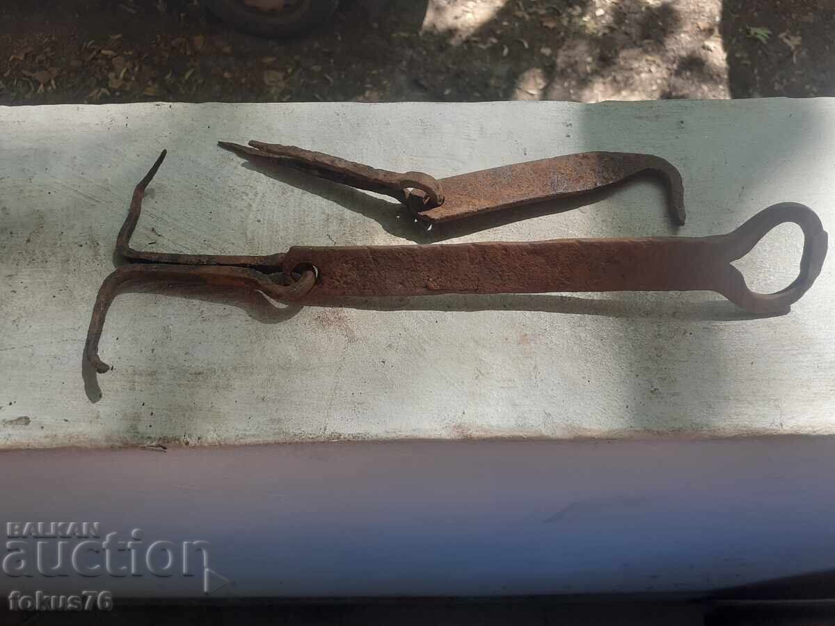 Livrarea Vechi zăvoare forjate, zăvor, mânere pentru uși, porți