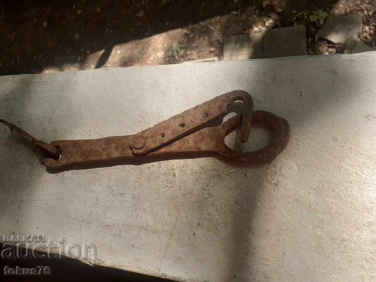 Δημοπρασία Παλιό σφυρήλατο μάνταλο για πόρτα