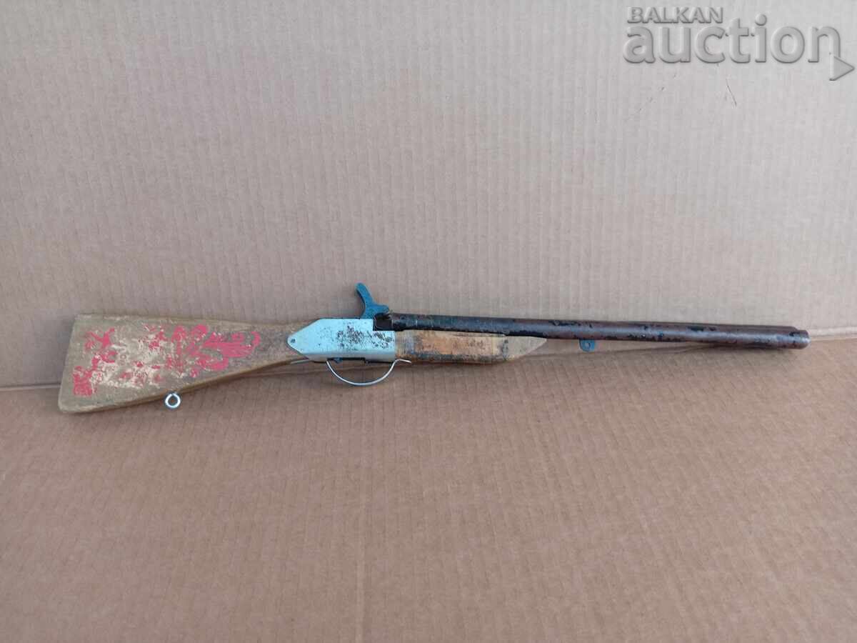 Delivery of Hunting rifle tin toy 60s 70s
