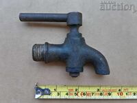 Αρχαίος μπρούτζινος βρύση βρυσάκι