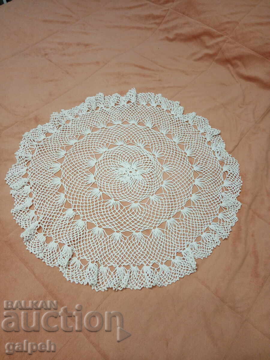 Tablecloth, CROCHETED - diameter 75 cm