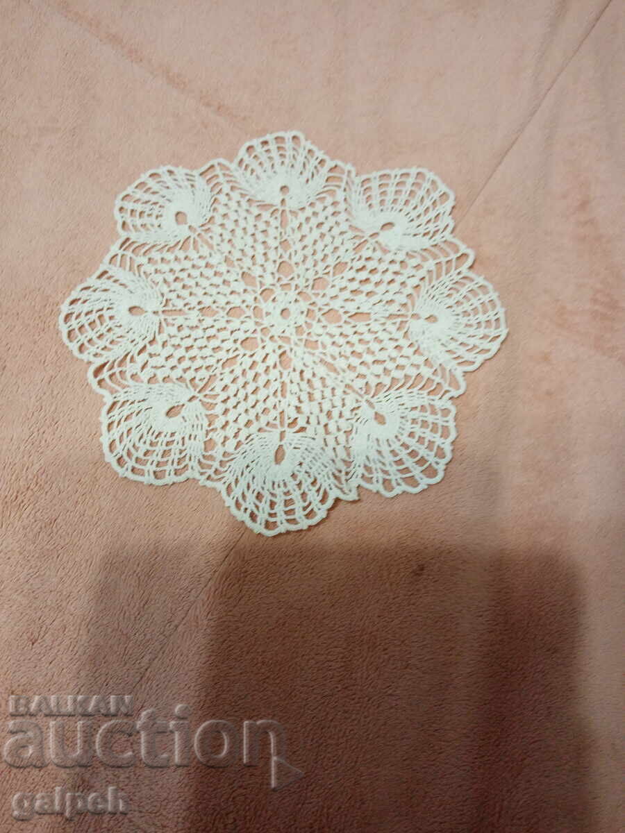 Auction CROCHETED NAPKINS - 2 pcs. - diameter 22 cm Auction CROCHETED NAPKINS - 2 pcs. - diameter 22 cm