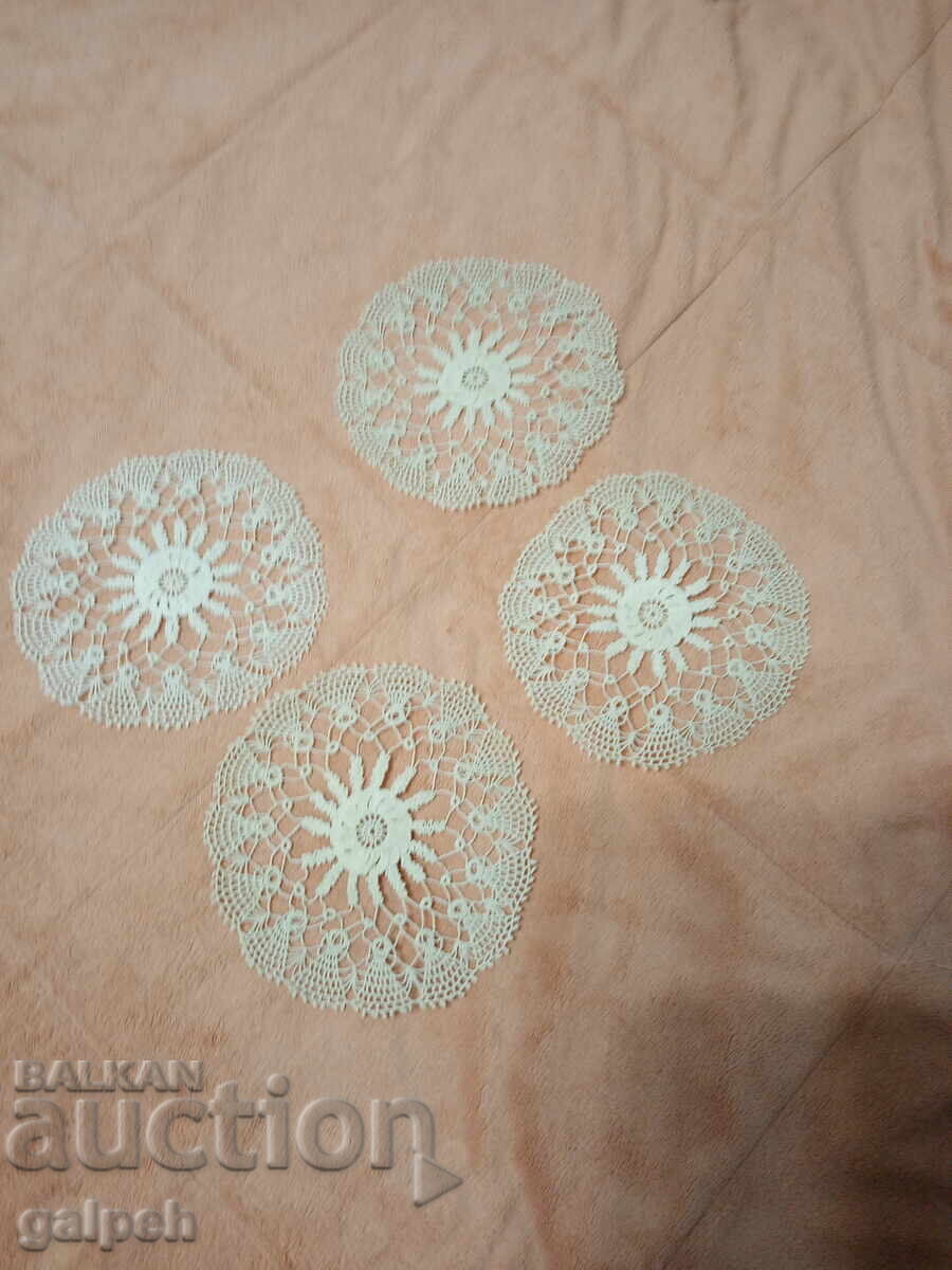 NAPKINS ON ONE HOOK - 4 pcs. - diameter 17 cm