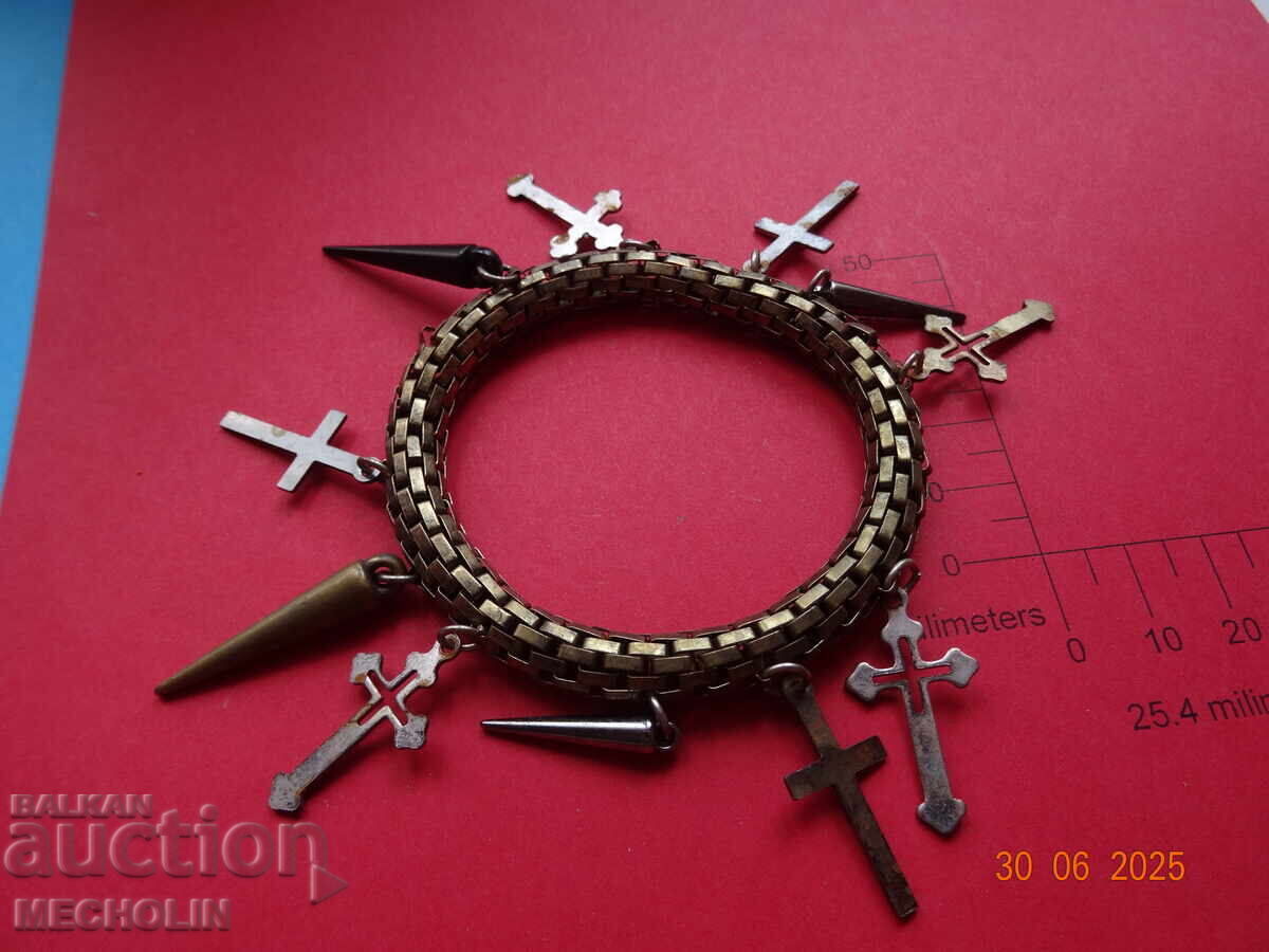 Δημοπρασία ΓΡΙΒΝΑ ΓΙΑ ΜΕΤΑΛΛΑΣ Δημοπρασία ΓΡΙΒΝΑ ΓΙΑ ΜΕΤΑΛΛΑΣ