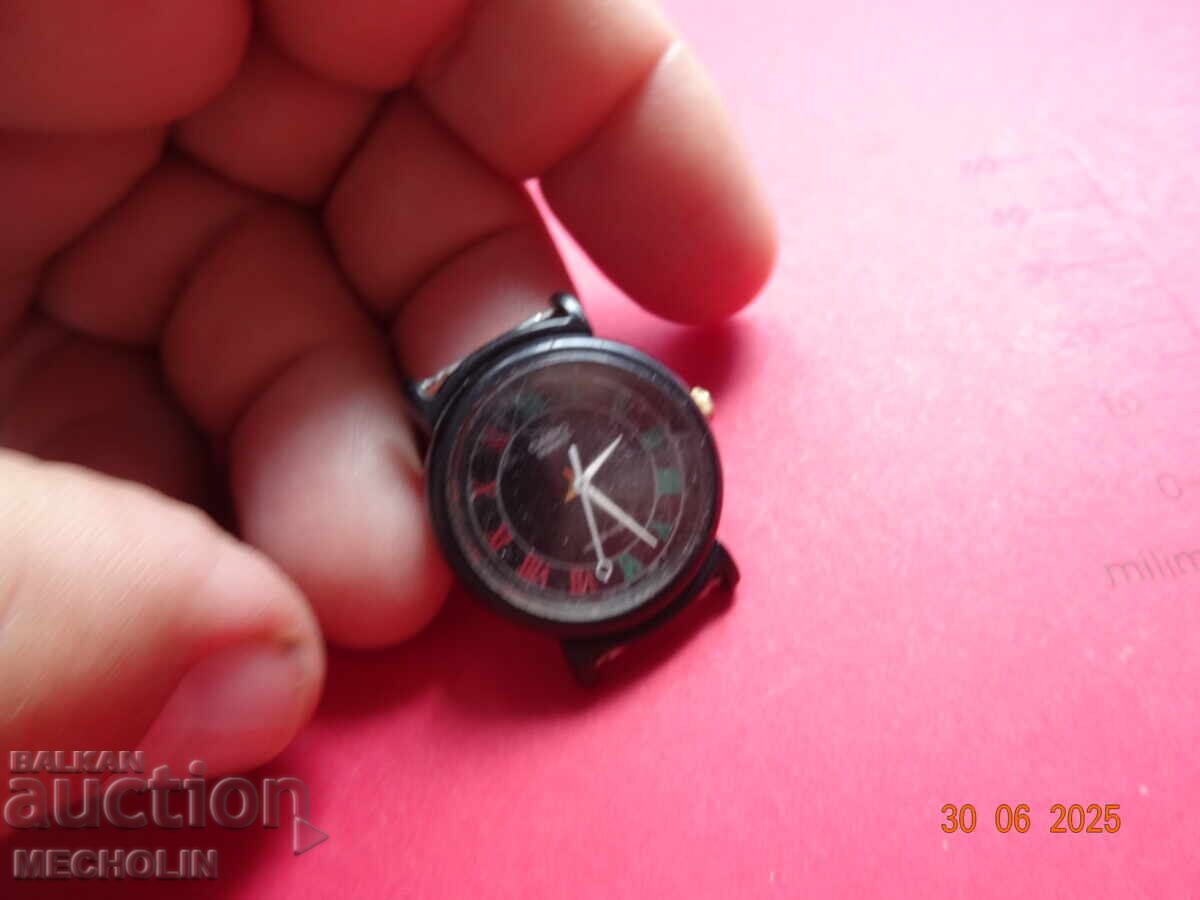 Auction  CASIO QUARTZ WATCH