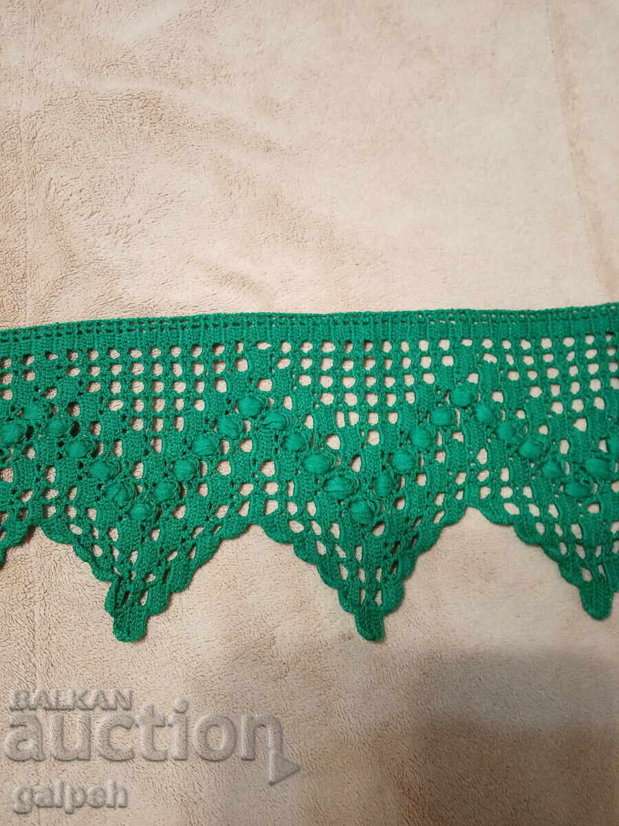 Licitație DANTELĂ PE UN CROȘET - 200 pe 15 cm