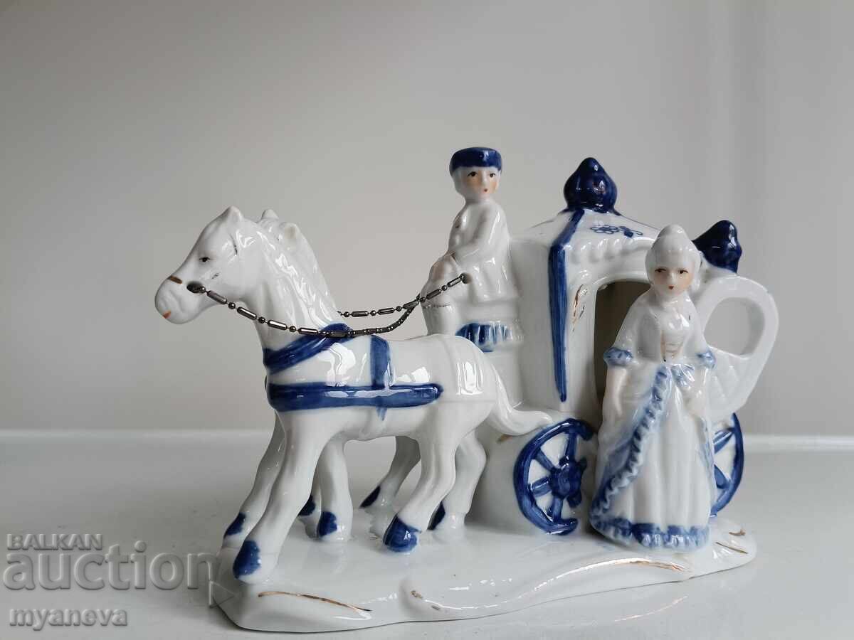 Παράδοση Πορσελάνινο, αγγλικό ειδώλιο πριγκίπισσας σε άμαξα