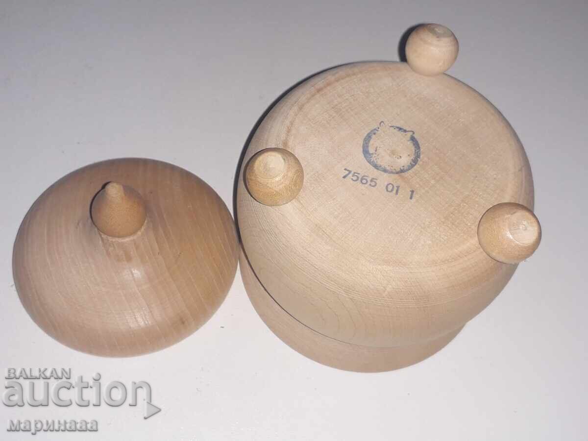 Delivery of SUGAR BOWL. WOOD. MARKING