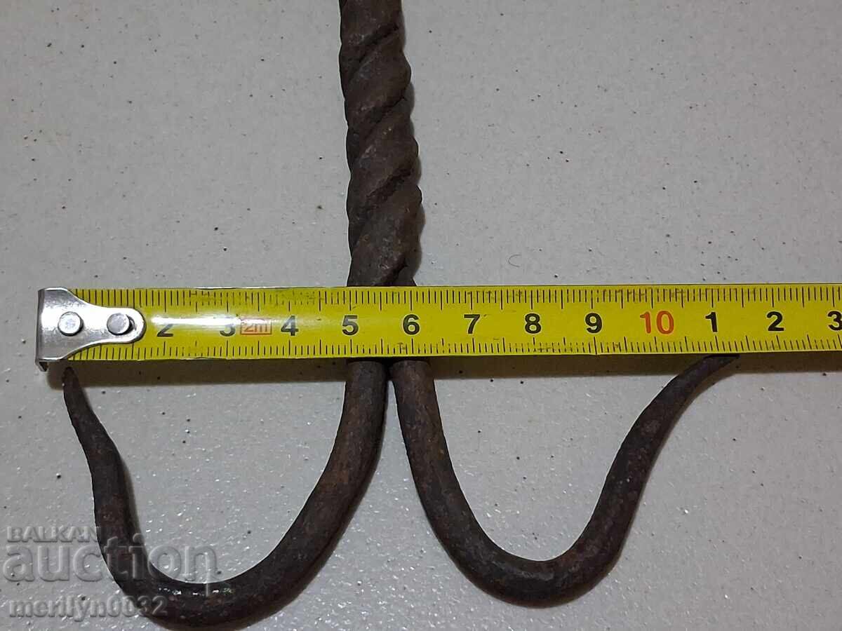 Livrarea Cârlig vechi forjat pentru jupuit, cârlig dublu fier forjat Livrarea Cârlig vechi forjat pentru jupuit, cârlig dublu fier forjat