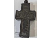 Veche cruce cu două fețe