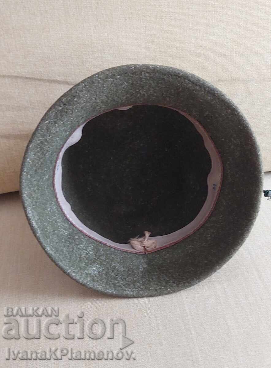 Παράδοση Ρετρό γυναικείο καπέλο για γνώστες