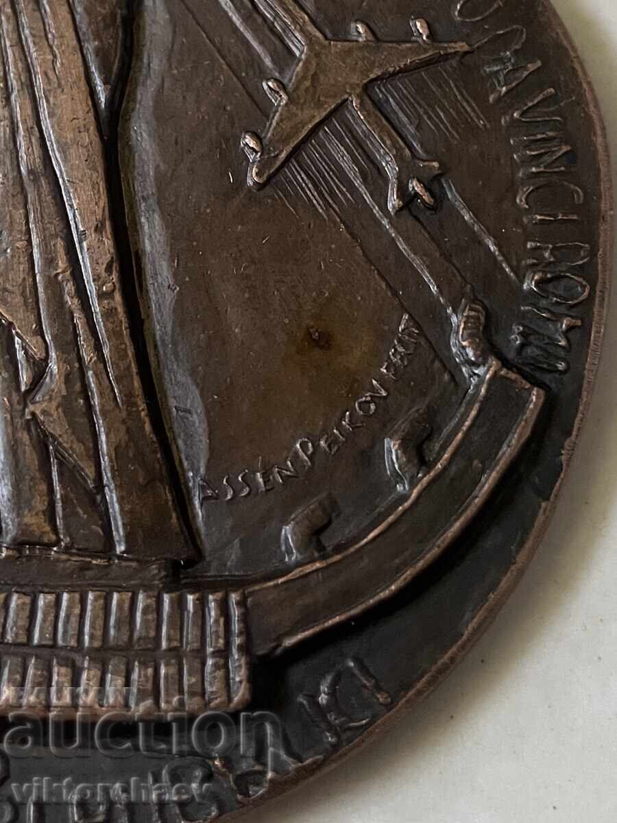 Assen Peykov bronze plaque 1960 Leonardo da Vinci ROME with price 395.00 BGN | € 201.96 Assen Peykov bronze plaque 1960 Leonardo da Vinci ROME with price 395.00 BGN | € 201.96