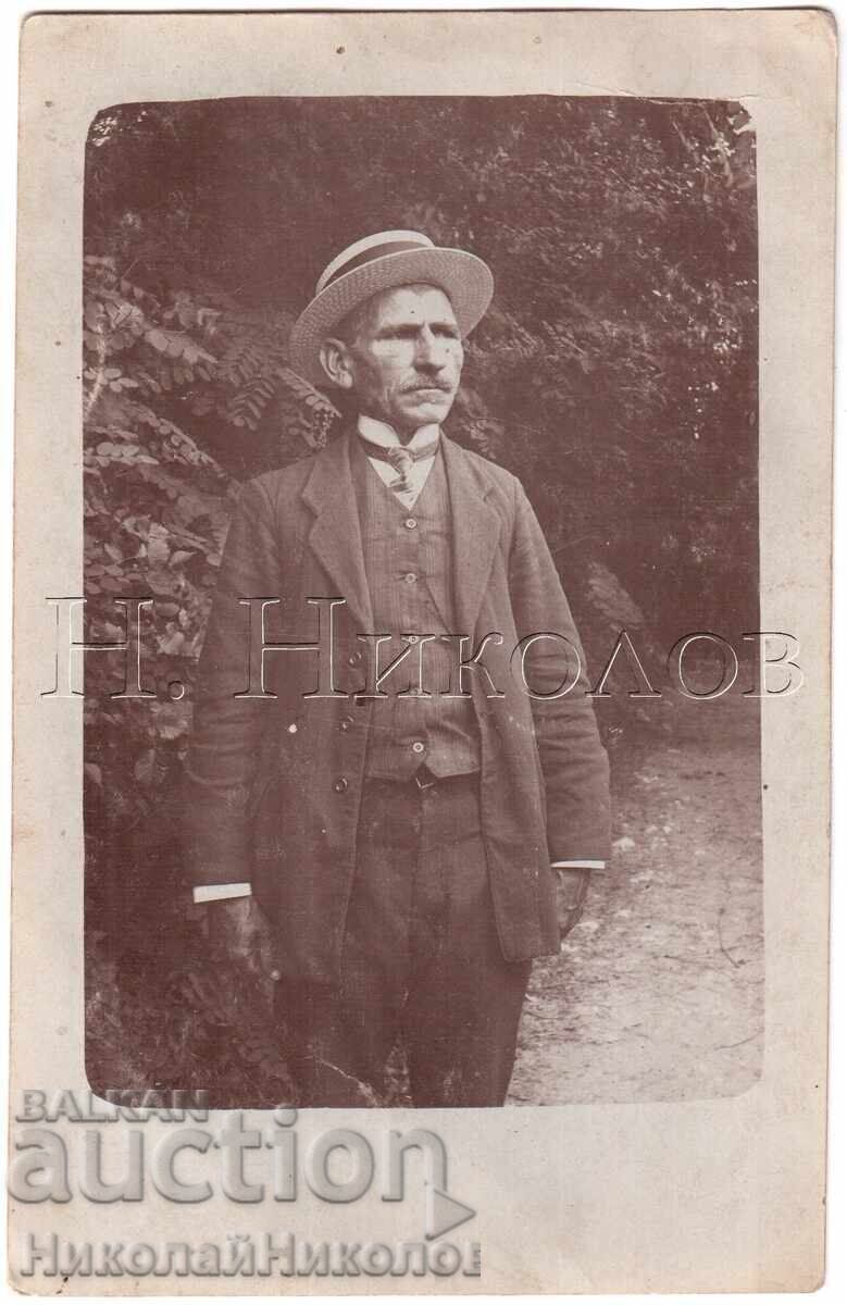 СТАРА СНИМКА УГЪРЧИН ЛОВЕЧ ДАНЧО КОЕВ Е102 СТАРА СНИМКА УГЪРЧИН ЛОВЕЧ ДАНЧО КОЕВ Е102