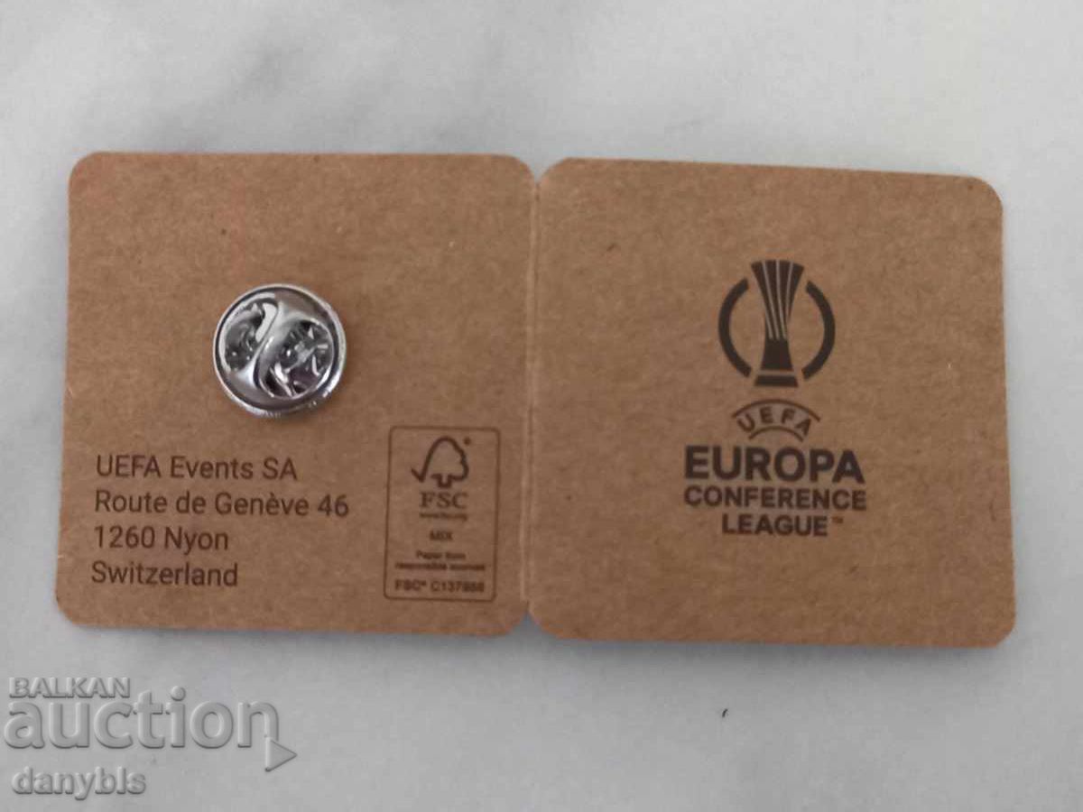 Auction  Football badge - Conference League - enamel