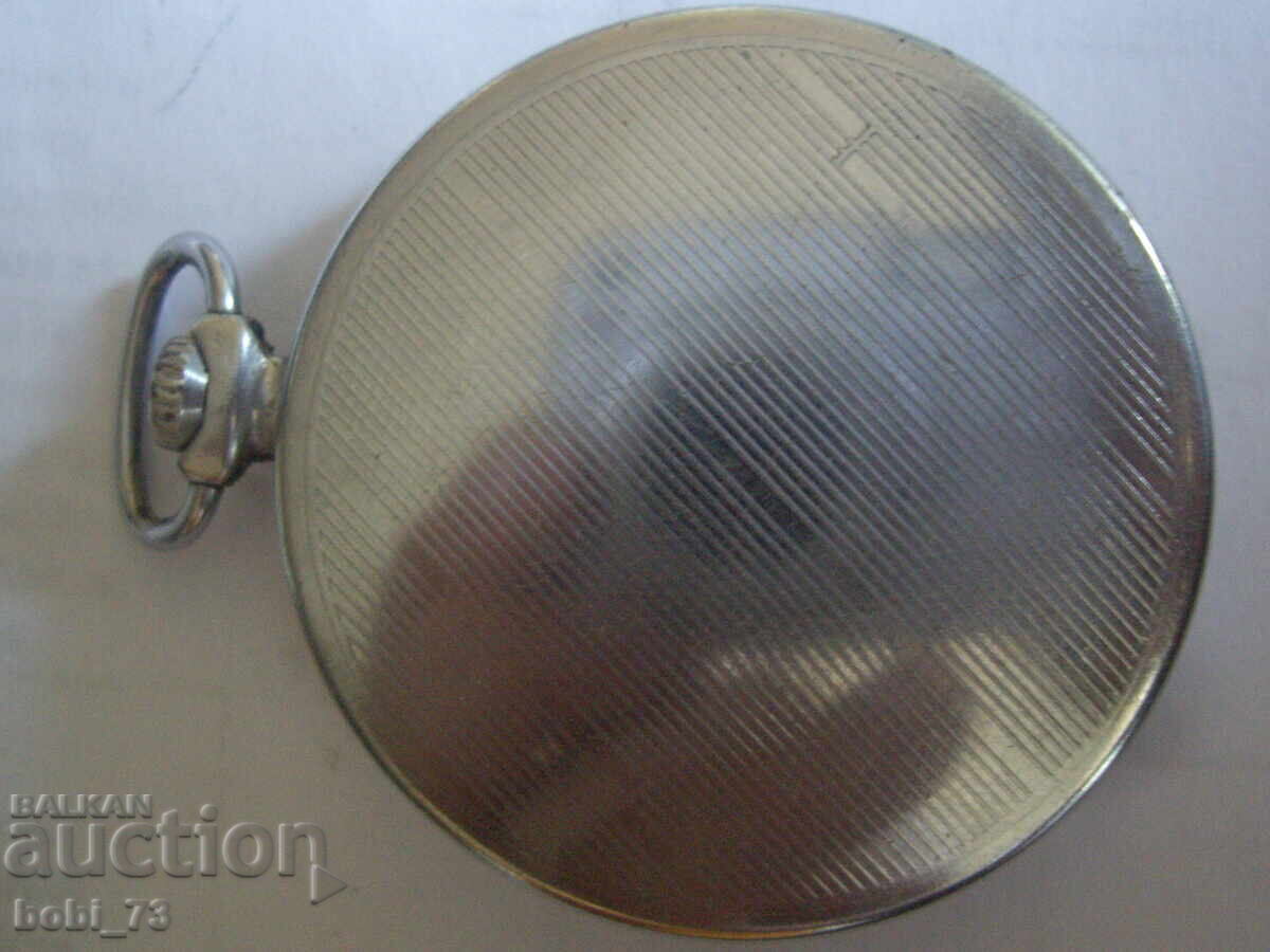 Стар джобен часовник''Молния'' с цена 30.00 лв. | € 15.34 Стар джобен часовник''Молния'' с цена 30.00 лв. | € 15.34