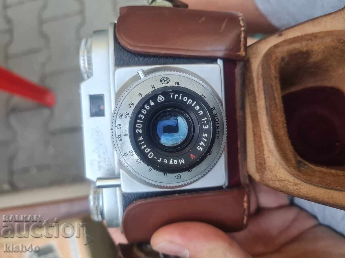 Delivery of Beirette 24x36 Camera Delivery of Beirette 24x36 Camera