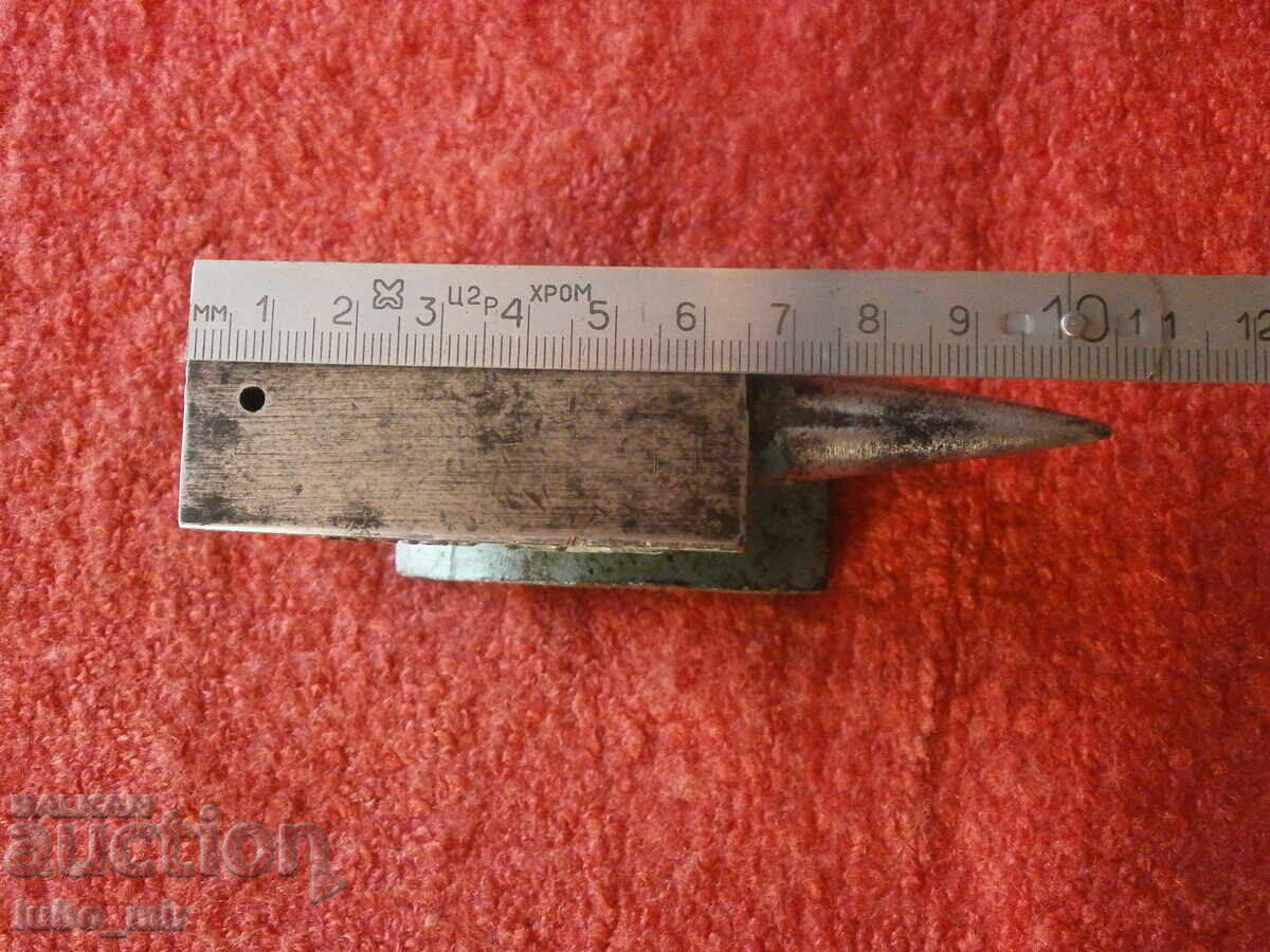 Auction  OLD JEWELERS' ANvil