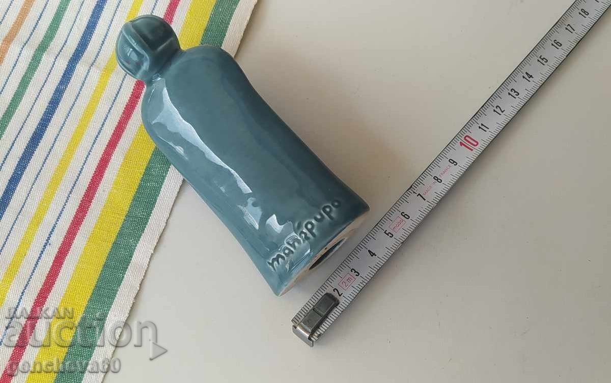 Παράδοση Πορσελάνινη φιγούρα πολεμιστή με σπαθί - σήμανση Παράδοση Πορσελάνινη φιγούρα πολεμιστή με σπαθί - σήμανση