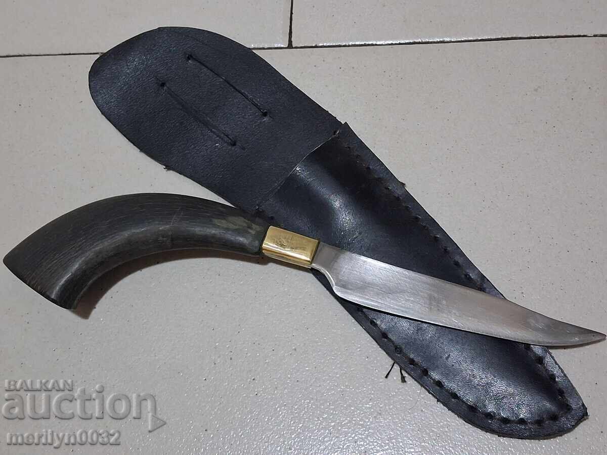 Cuțit vechi cu mâner din corn de bivol fără teacă lamă Cuțit vechi cu mâner din corn de bivol fără teacă lamă