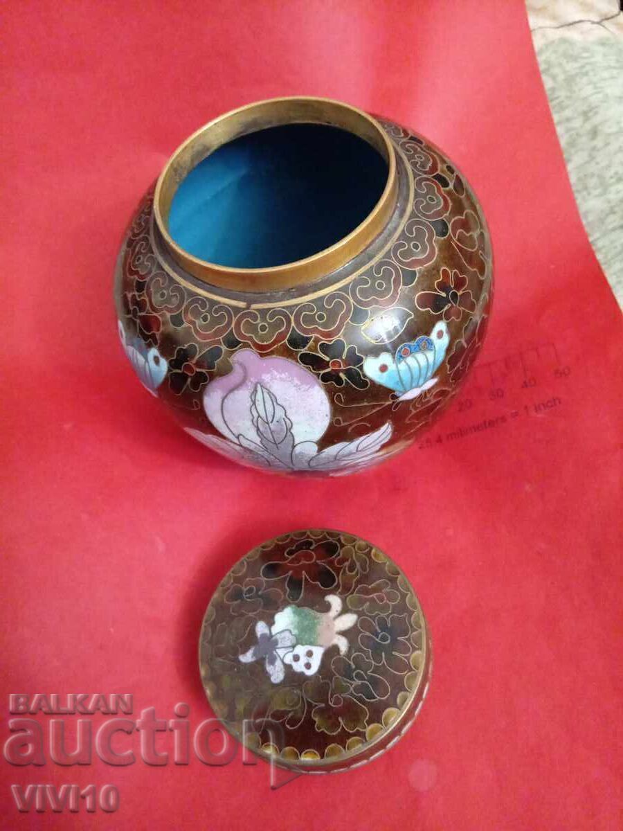 Auction  Antique jewelry box, cloisonné