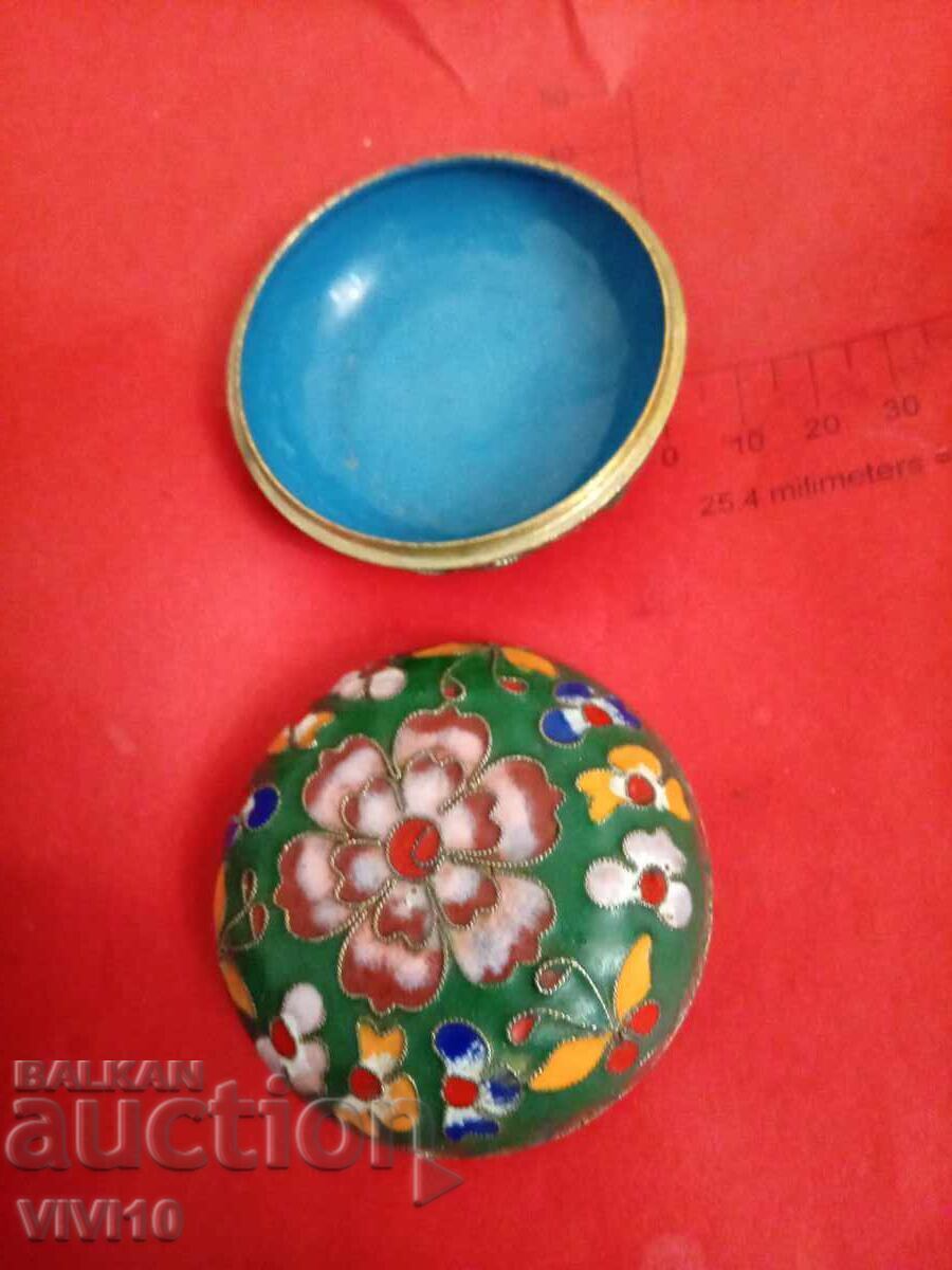 Αρχαίο κουτί κοσμημάτων, μπρούτζος, επιχρύσωση, κλαζονέ με τιμή 60.00 BGN | € 30.68