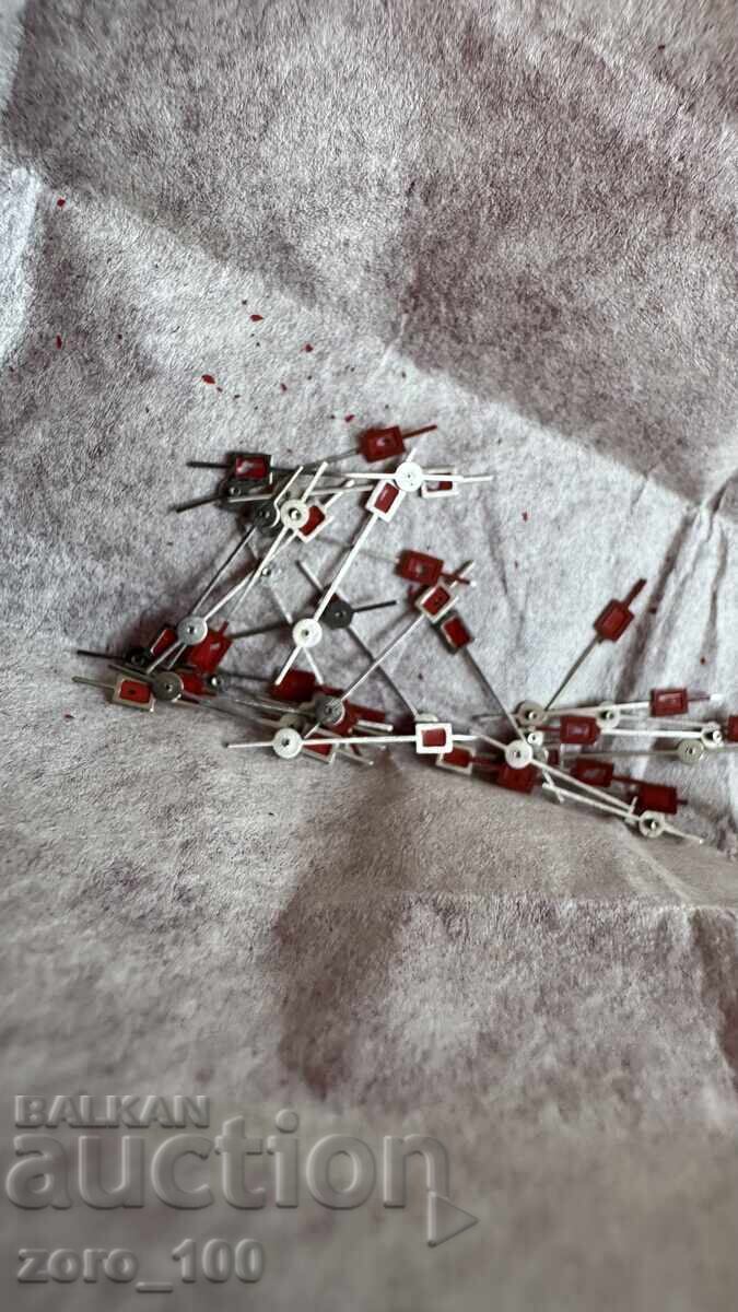 Δευτερόλεπτα χέρια Slava 2427 με τιμή 23.00 BGN | € 11.76 Δευτερόλεπτα χέρια Slava 2427 με τιμή 23.00 BGN | € 11.76