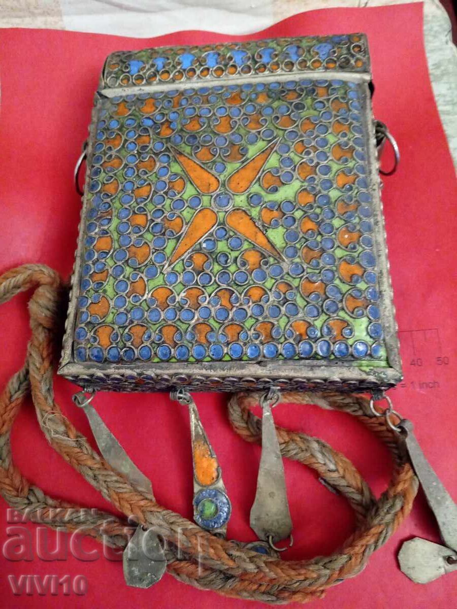 Старинна кутия за коран ,емаил