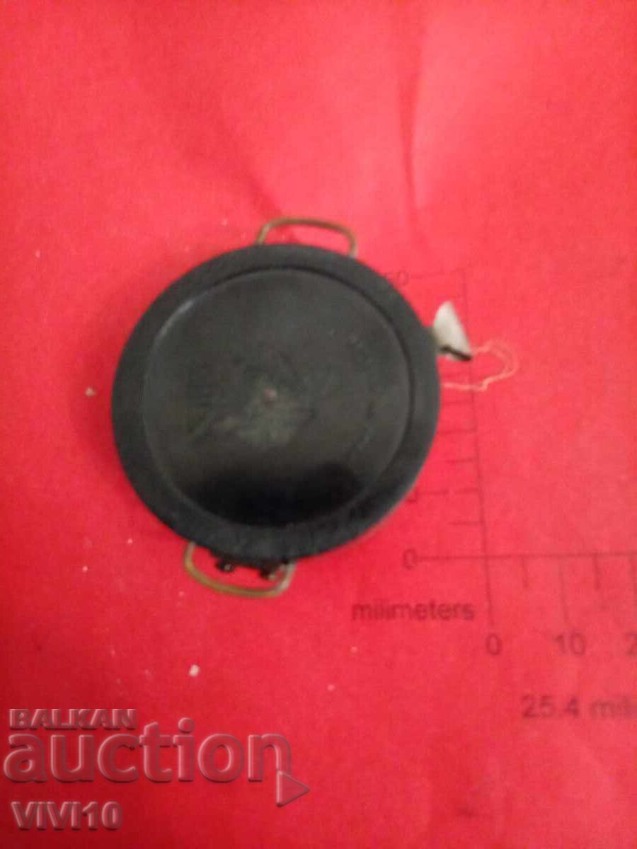 Antique military compass with price 15.00 BGN | € 7.67