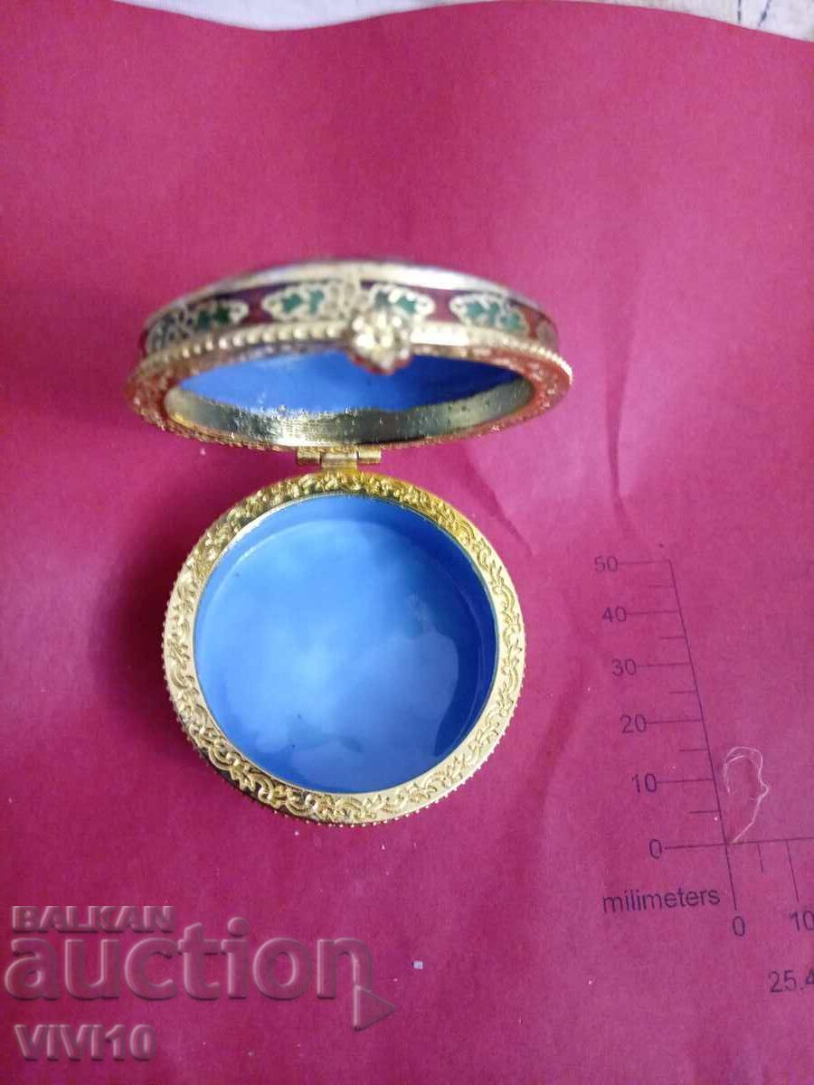 Auction  Antique jewelry box, bronze, gilding