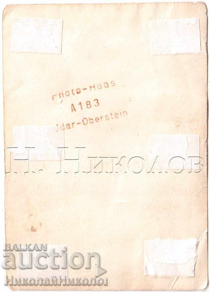 МАЛКА СНИМКА ГЕРМАНИЯ ЛЕКОАТЛЕТ БЯГАНЕ МНОГОБОЙ СТАДИОН Е107 с цена 3.00 лв. | € 1.53