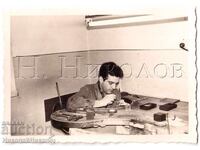 МАЛКА СНИМКА ГЕРМАНИЯ МЪЖ В РАБОТИЛНИЦА Е112