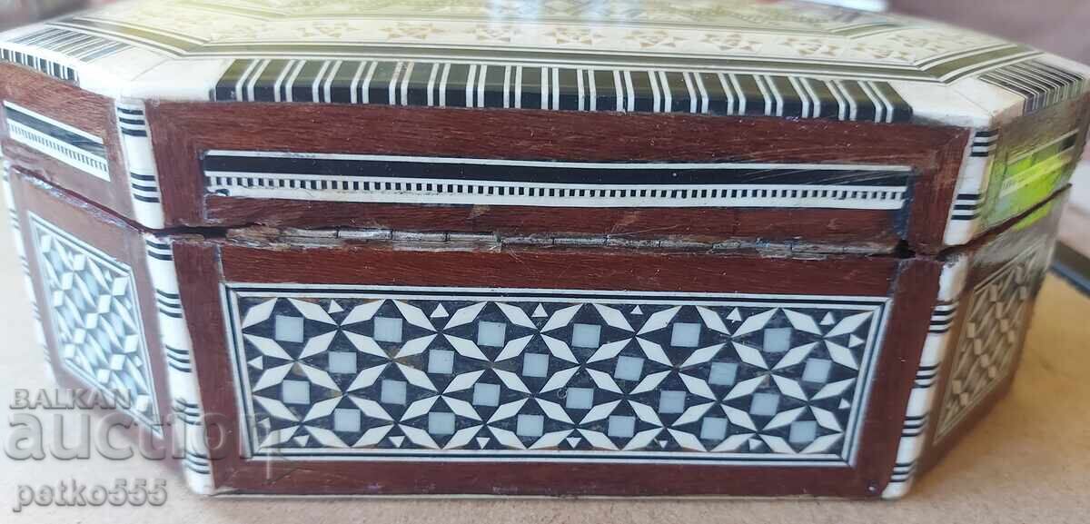 Cutie veche de lemn pentru bijuterii sidef Intarsie - 5