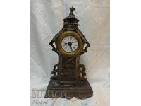 Стар антикварен каминен часовник ,порцеланов циферблат 1879