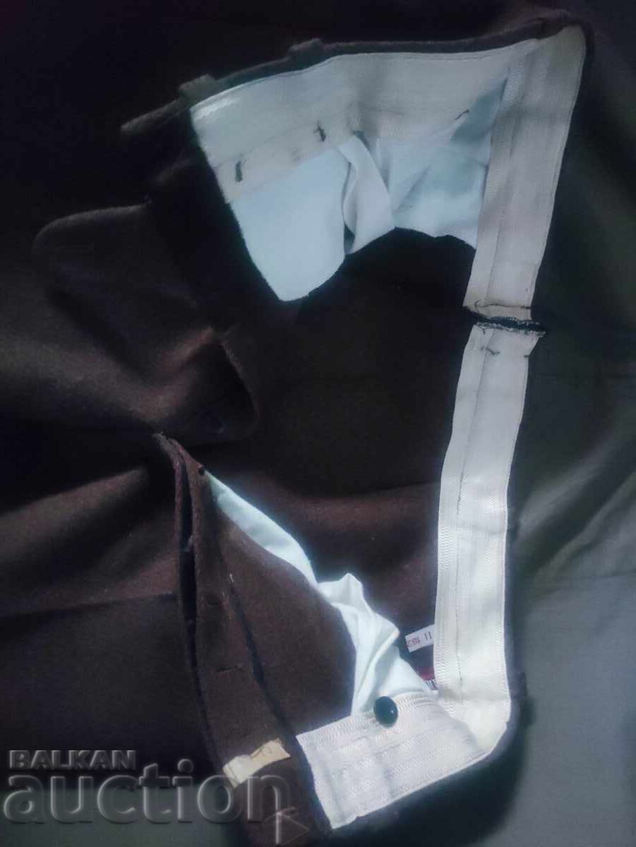 Licitație Masina de spalat, pantaloni pentru uniforma BNA Licitație Masina de spalat, pantaloni pentru uniforma BNA