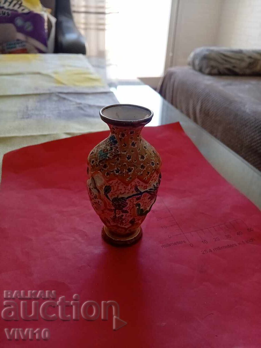 Vază veche email, bronz 10cm cu preț 50.00 BGN | € 25.56