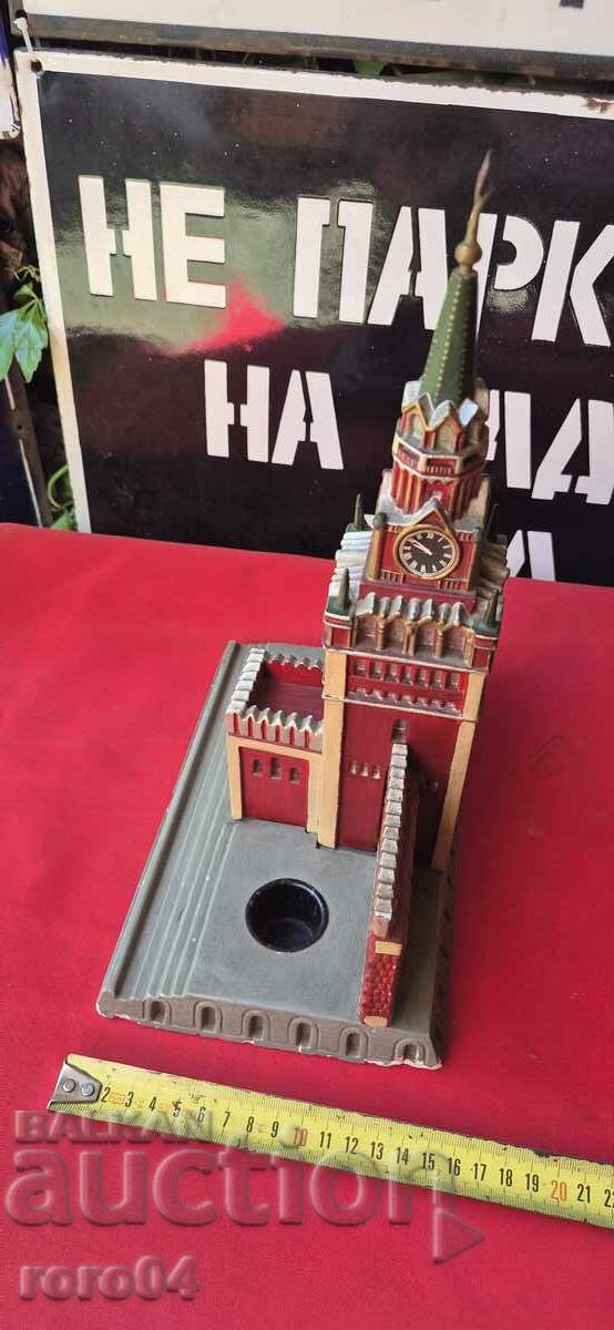 Παράδοση KREMŬL - MOSKVA - ΠΥΡΓΟΣ ΣΠΑΣΚΑΓΙΑ - ΣΟΣ. ΜΟΝΑΔΙΚΟ